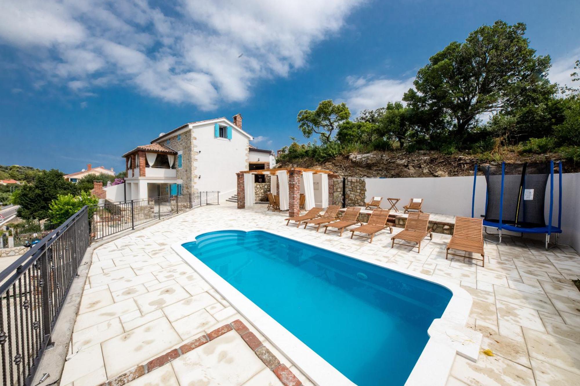 Villa Copun With Heated Pool *
